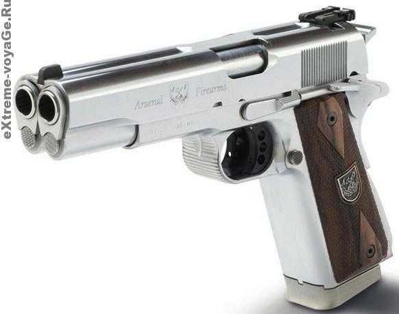 Необычное оружие: двуствольный пистолет Colt AF2011-A1