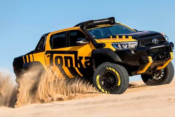 Пустынный внедорожник Toyota Hilux Tonka для Австралии
