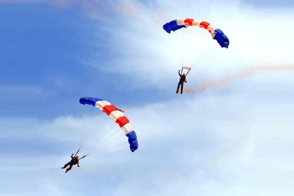 Экстрим для новичков: как прыгнуть с парашютом